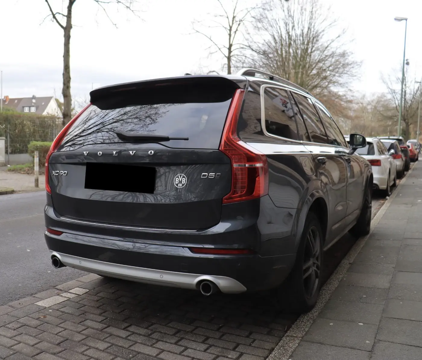 Anonymisierte Übersichtsaufnahme eines Volvo XC90